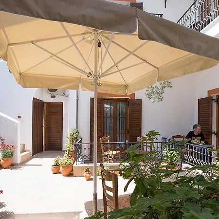 Hotel Marouso 3*