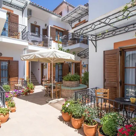 Hotel Marouso