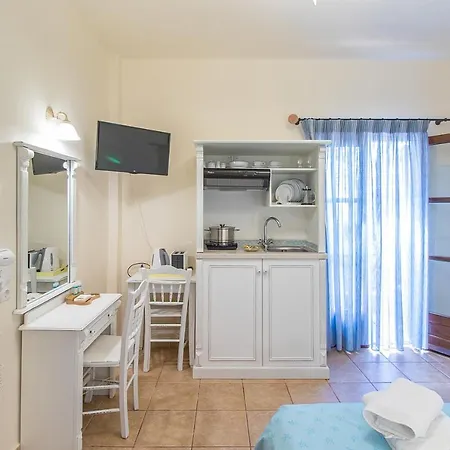 Marouso Hotel